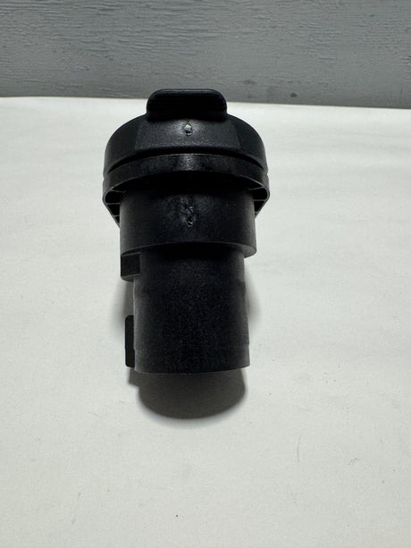 23404450 2015-2022 Canyon Colorado Rear Bumper Trailer Tow Hitch Receptacle Plug OEM