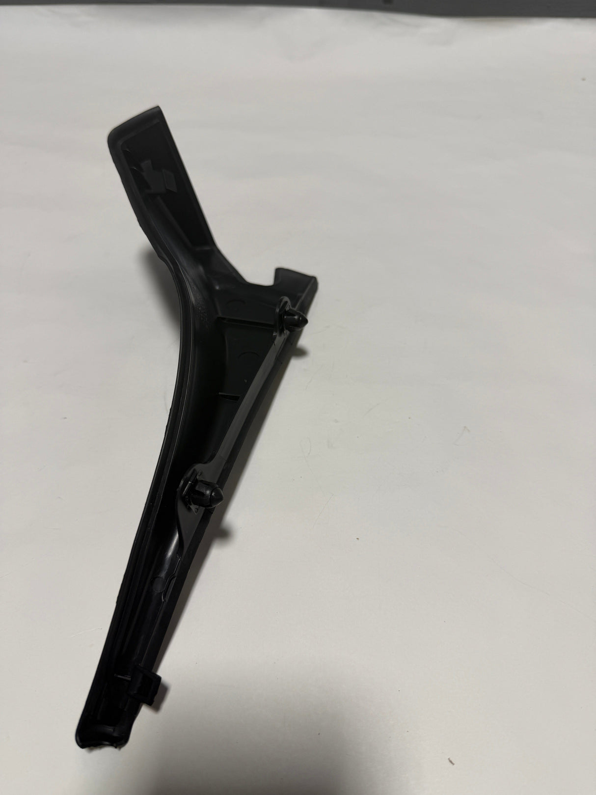 22897424 2015-2022 Canyon or Colorado Crew Cab Driver Side Cowl Grille Panel Extension