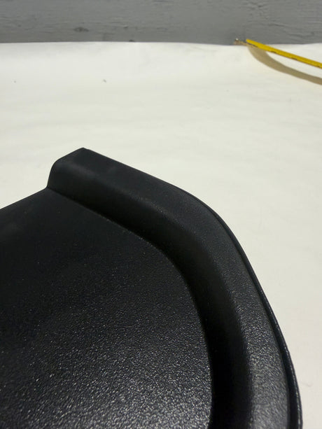 42650657 2015-2022 Chevrolet Trax Driver Side Front Door Upper Corner Applique  Black Molding