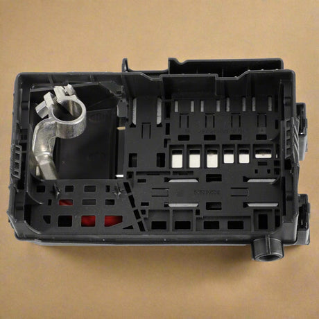 85169042 2015-2022 Colorado or Canyon Underhood Battery Fuse Breaker Block OEM