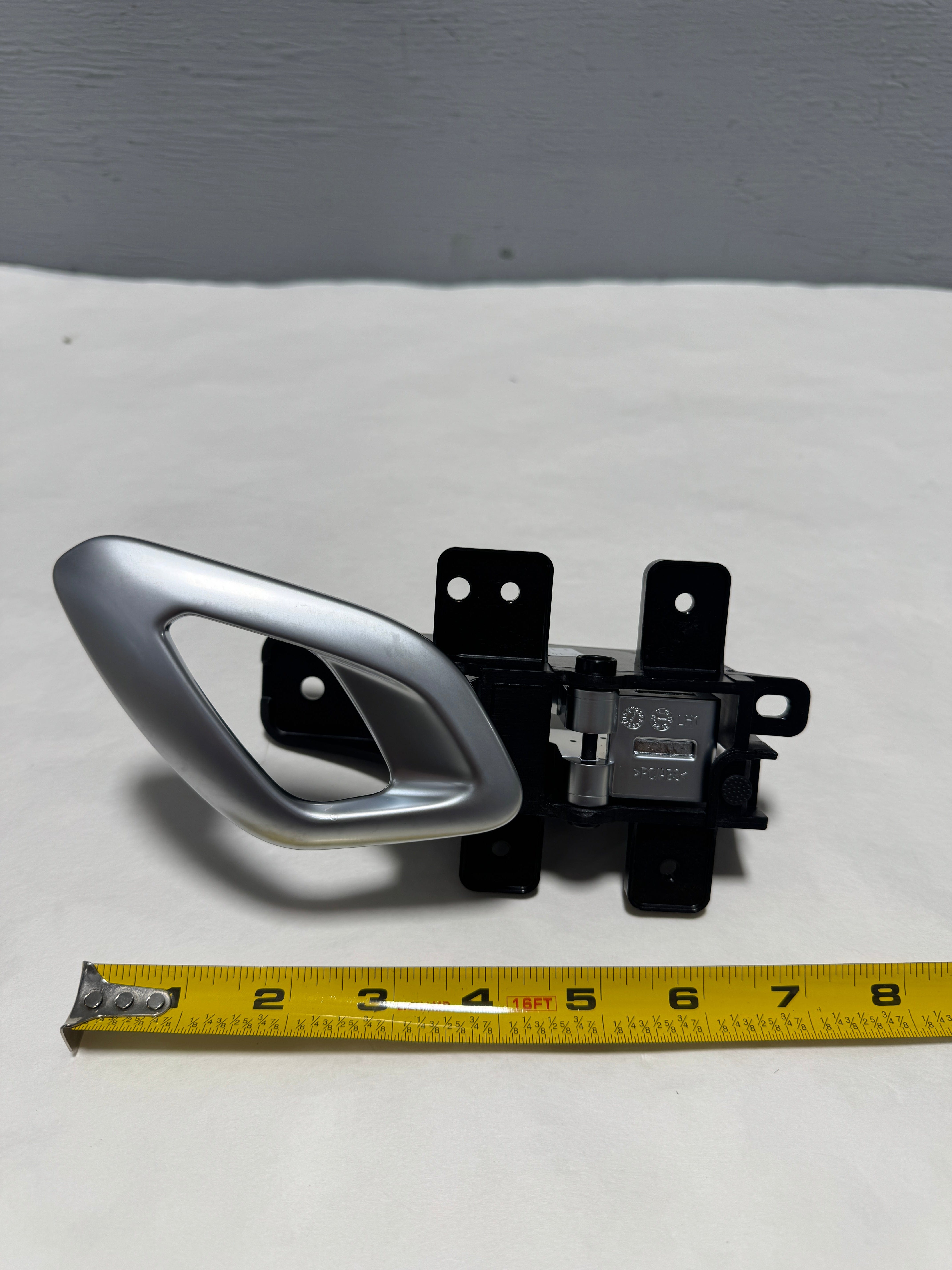 2015-2023 Dodge Challenger Driver Inside Door Handle Release OEM