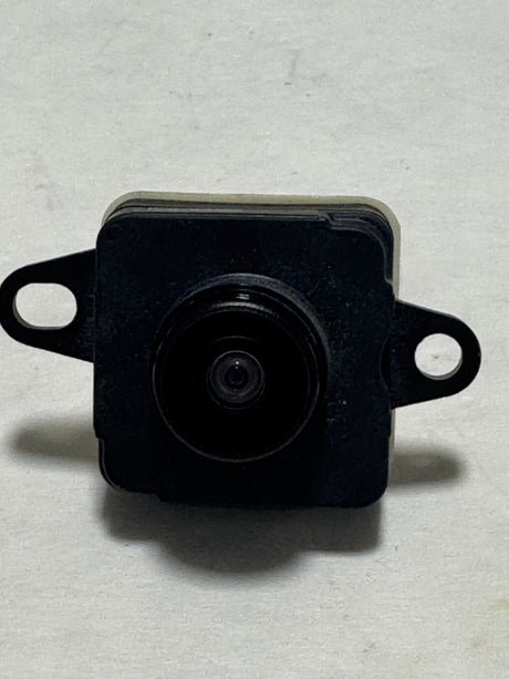 CL-1024-4672760AC-C26 2015-2023 Dodge Challenger Rear View Camera OEM *Dirty Box and Part*