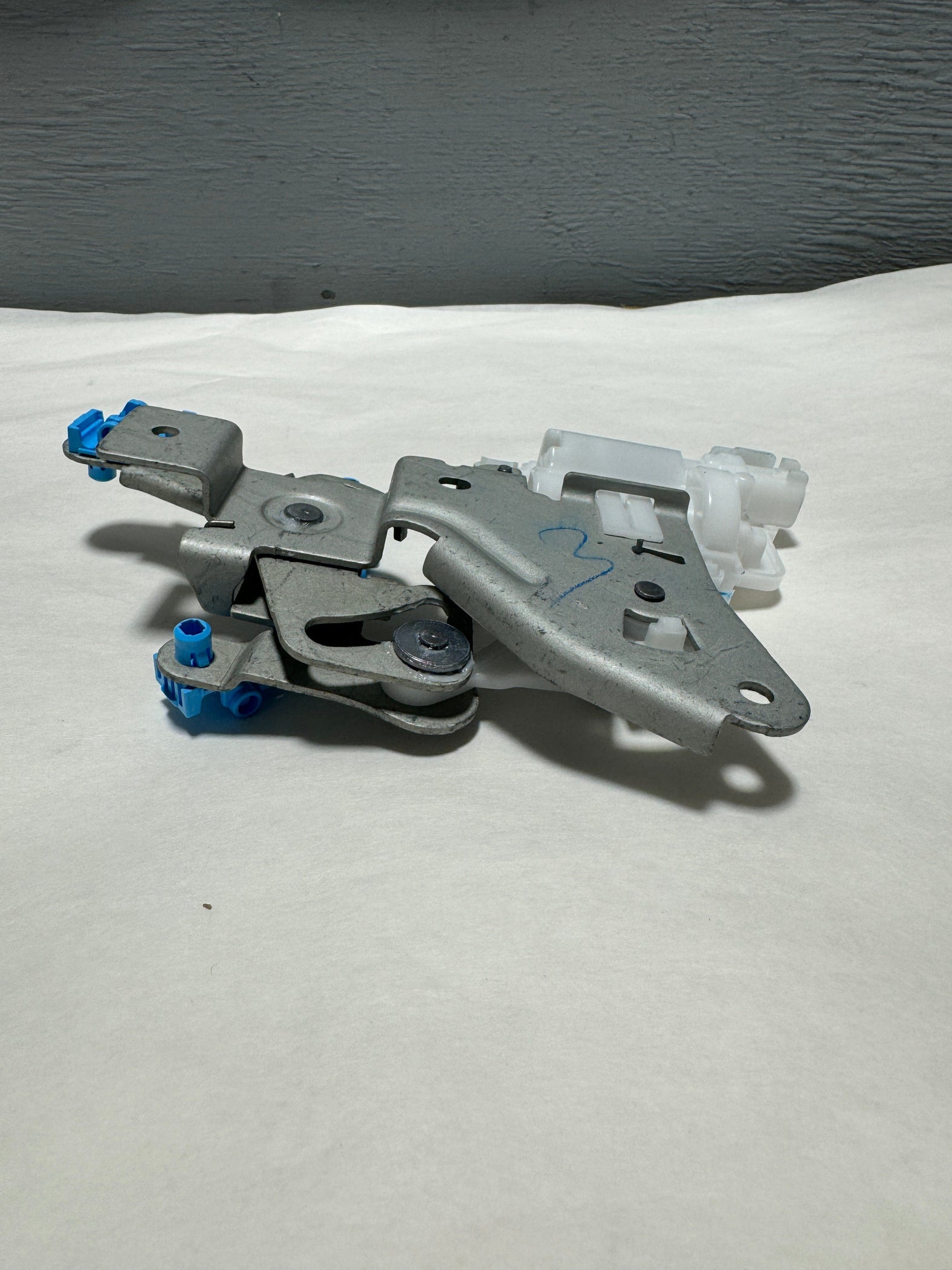 Trunk Lid Latch Lock Actuator For Ford F150 2015-2023 & Super Duty F250-F550 2017-2023 - Replace DLA1544