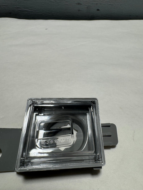 23251664 2015-2024 Chevrolet Silverado 2500 3500 License Plate Lamp Driver Side OEM