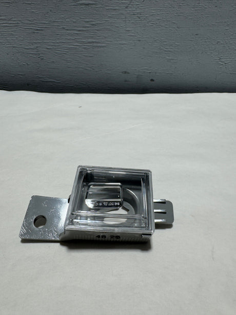 23251664 2015-2024 Chevrolet Silverado 2500 3500 License Plate Lamp Driver Side OEM