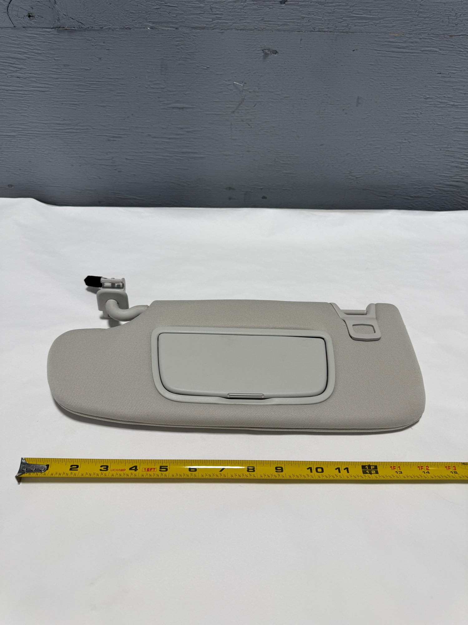FT4Z-5804105-DC 2015-2024 Ford Edge Driver Side Sun Visor Marble Color No Sunroof No Garage Opener