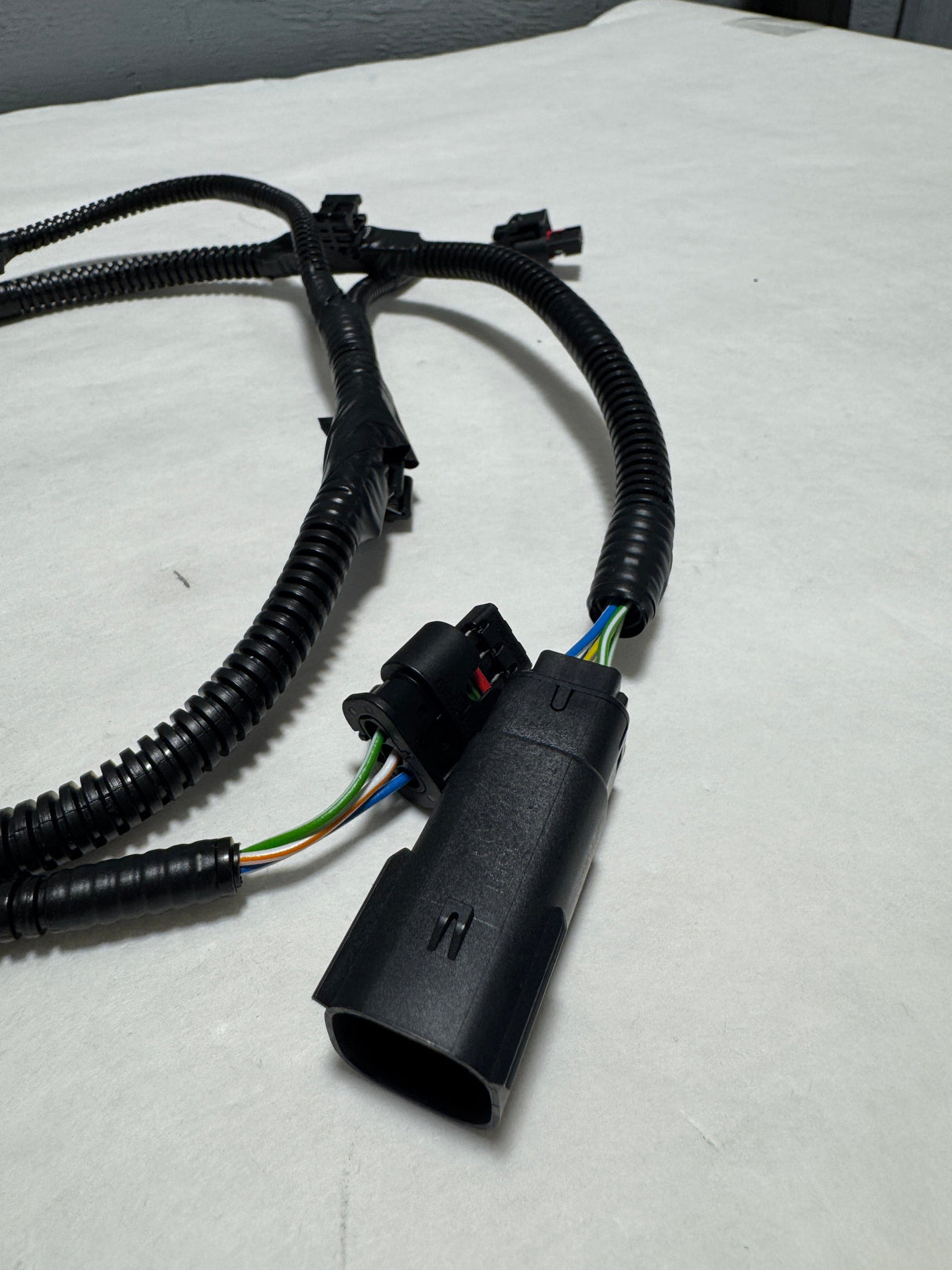 CK4Z-15K868-D 2015-2024 Ford Transit Center Rear Reverse Sensor Bumper Wiring Harness OEM