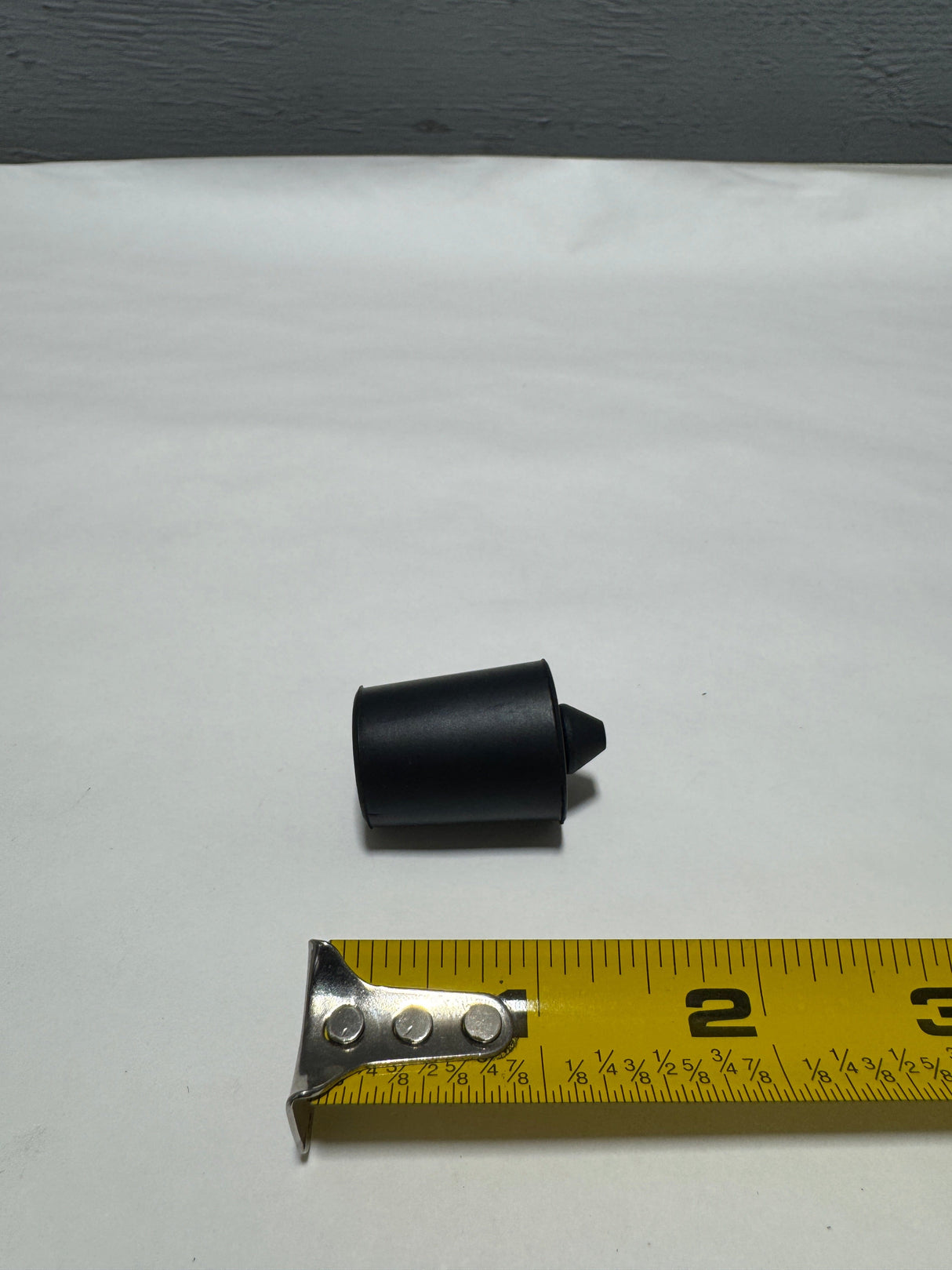 84655838 2015-2024 Tahoe Yukon Lower Tailgate Rubber Bumper Genuine OEM