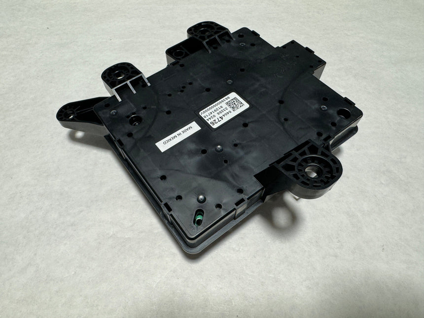 2016-2017 Camaro Rear Fuse Box Number On Current Box Must Be 4726