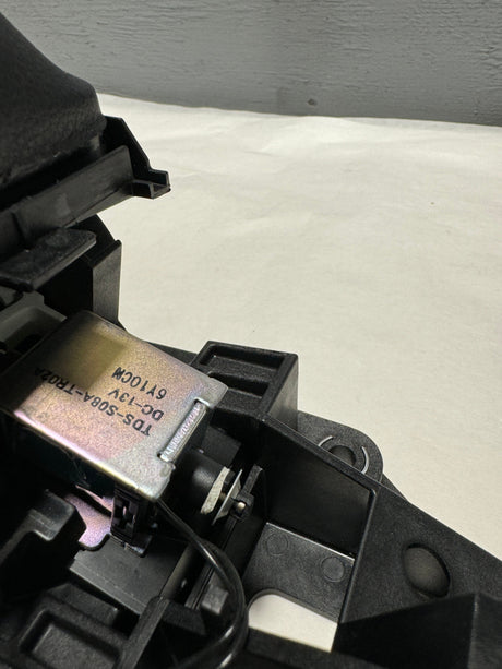 GB5Z-7210-CA-M1 2016-2017 Ford Explorer 2.3 6 Speed Transmission Floor Shifter With Handle OEM