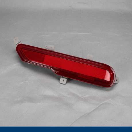 2016-2018 Buick Envision Rear Driver Side Bumper Red Reflector Genuine OEM