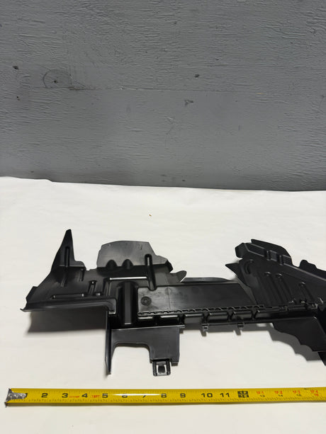 CL-0925-39138068-J5 2016-2018 Chevrolet Cruze RS 1.6v Passenger Side Air Baffle 39138068 OEM