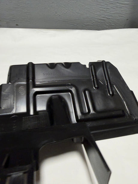 CL-0925-39138068-J5 2016-2018 Chevrolet Cruze RS 1.6v Passenger Side Air Baffle 39138068 OEM