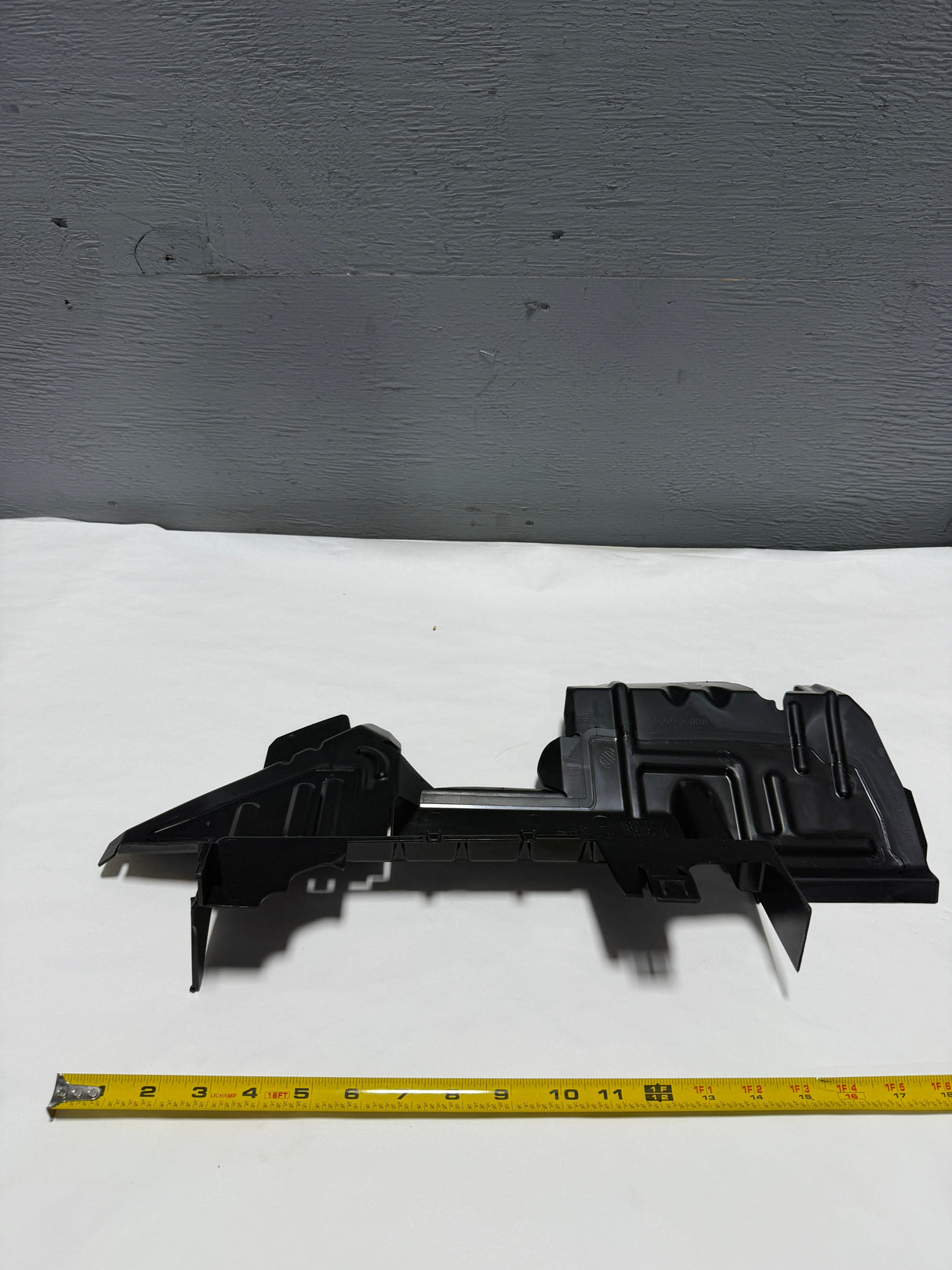 CL-0925-39138068-J5 2016-2018 Chevrolet Cruze RS 1.6v Passenger Side Air Baffle 39138068 OEM