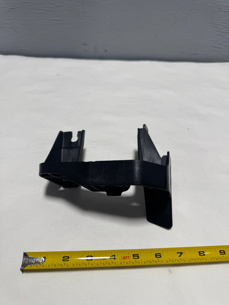 71155-TG7-A00 2016-2018 Honda Pilot Passenger Side Front Grille Bracket OEM