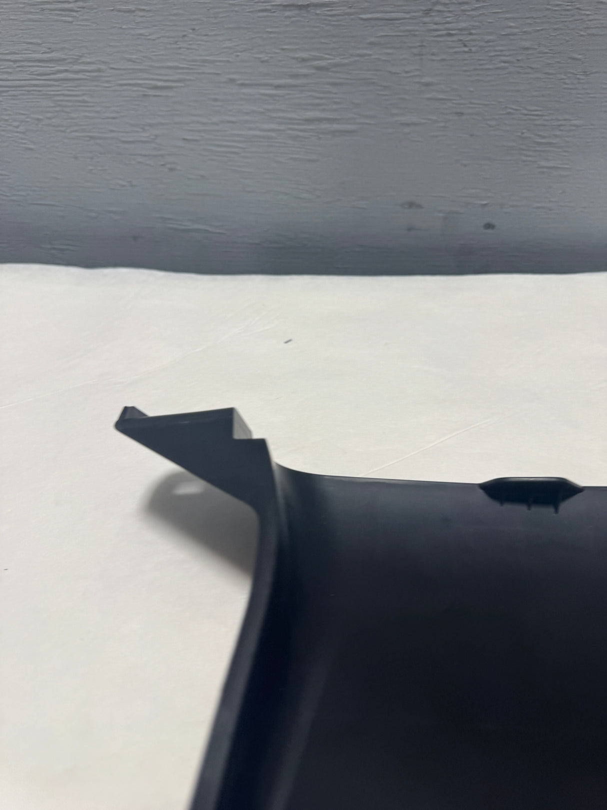 86573-D5000 2016-2018 Kia Optima Driver Side Front Bumper Air Duct OEM