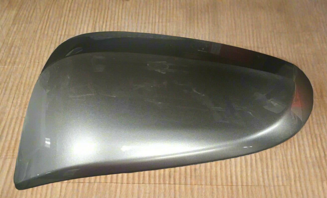 87945-48040-B4 2016-2018 Toyota Rav4 Japan Built Driver Side Outer Mirror Cover Silver Code 1D6 For Signal Mirror Only