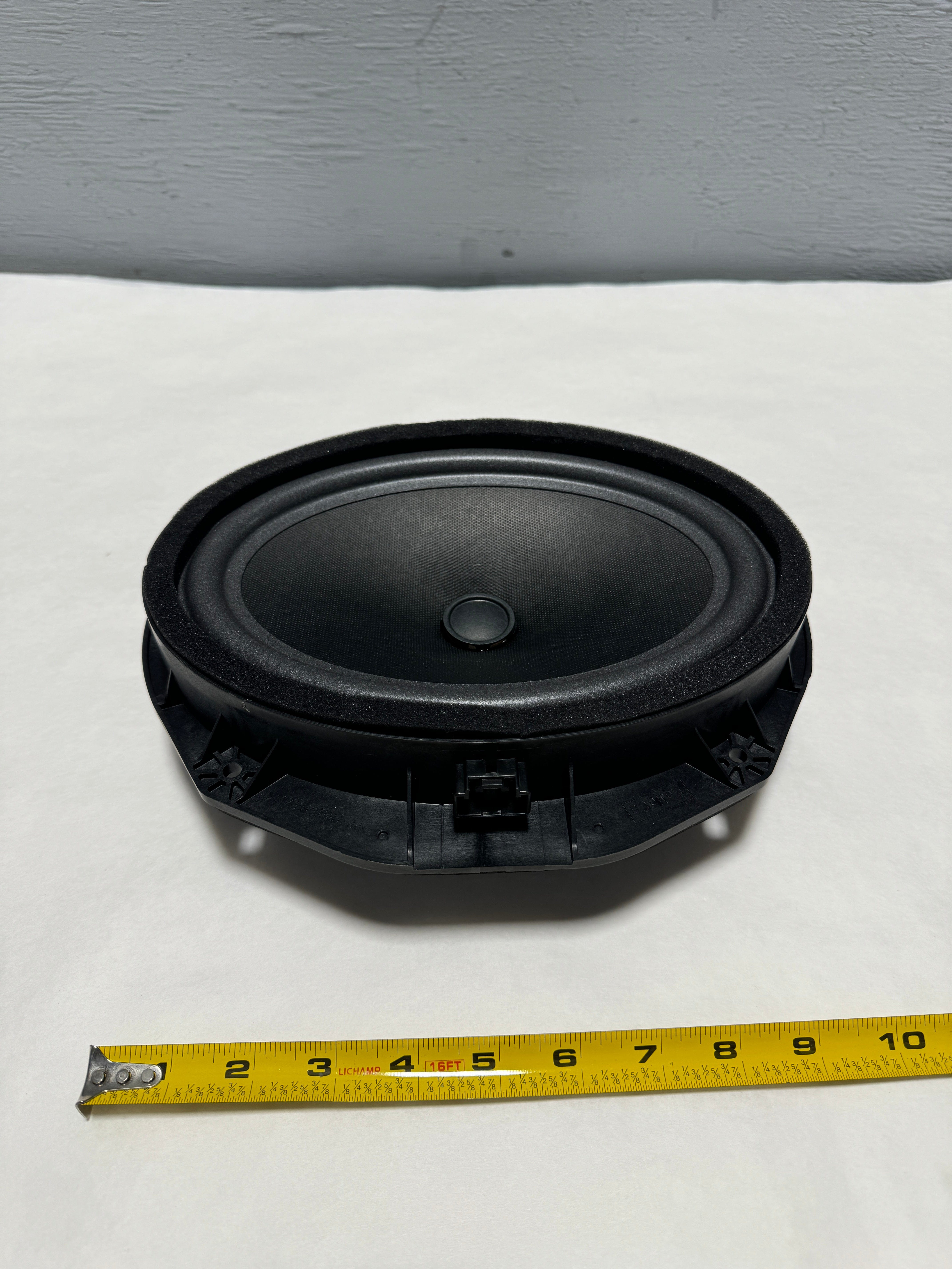 2016-2019 Ford Explorer (1) Front or Rear Door Speaker For 6 or 9