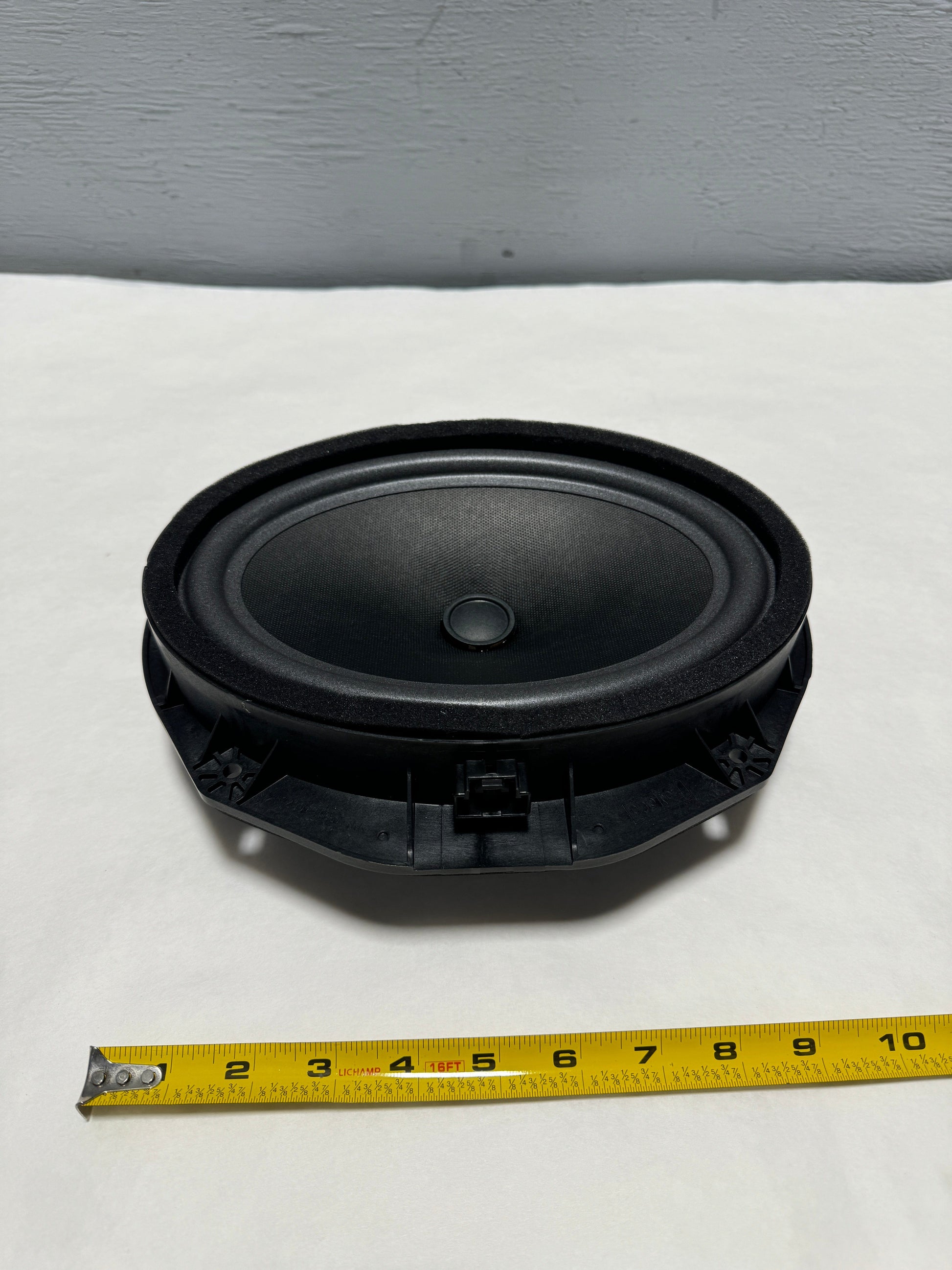 GB5Z-18808-GA 2016-2019 Ford Explorer (1) Front or Rear Door Speaker For 6 or 9 Speaker System