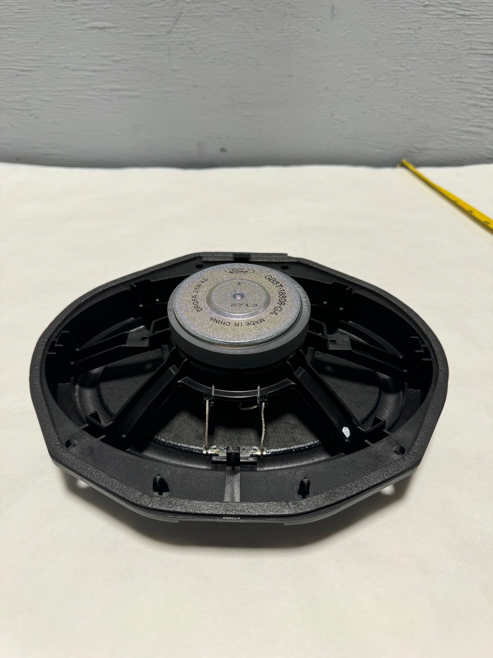 GB5Z-18808-GA 2016-2019 Ford Explorer (1) Front or Rear Door Speaker For 6 or 9 Speaker System