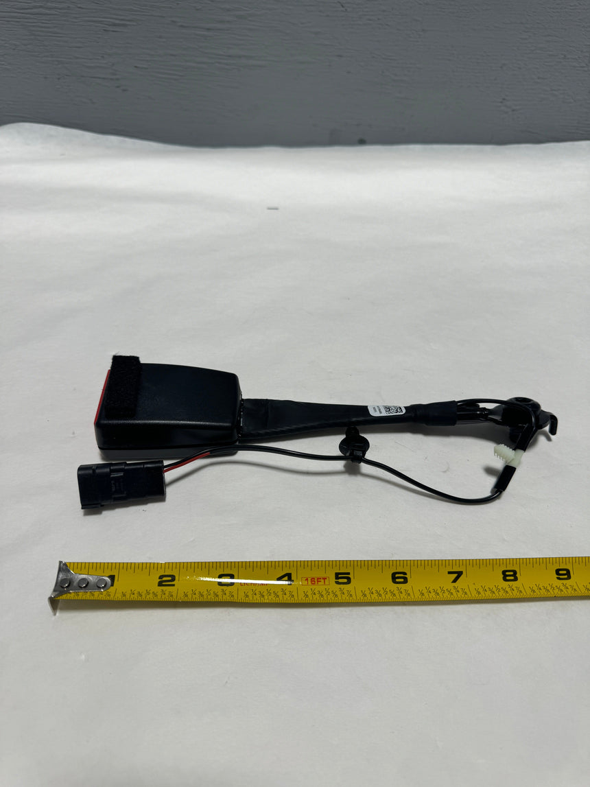 2016-2019 Ford Explorer Non Police Front Driver Side Seat Belt Buckle End OEM