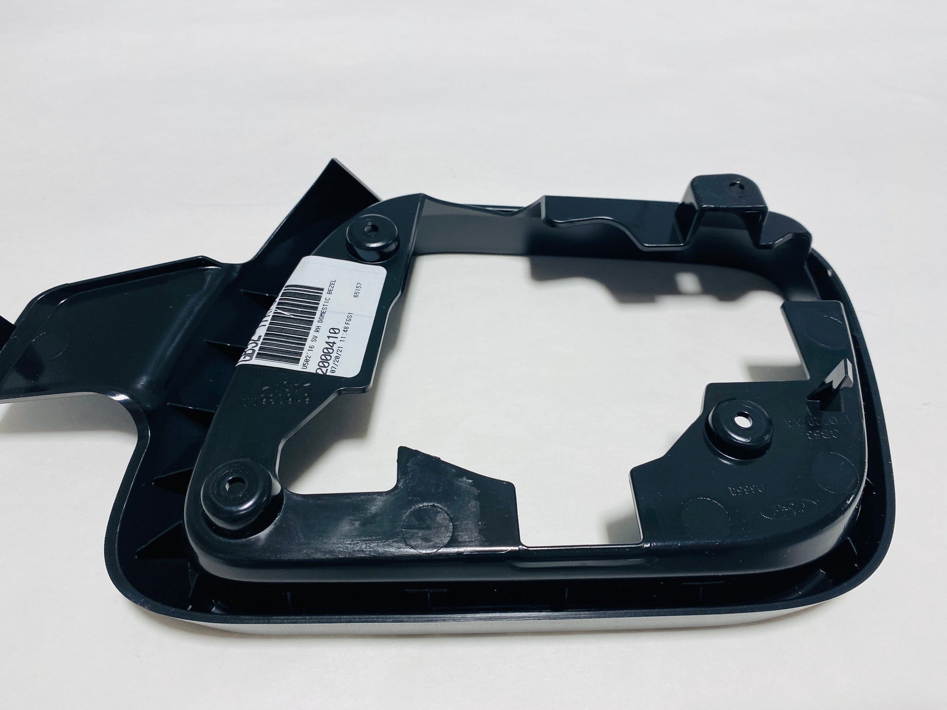 GB5Z-17K709-A-B26 2016-2019 Ford Explorer Passenger Side Inner Exterior Mirror Cover Trim Ring