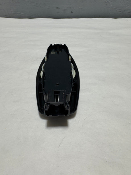 BB5Z-13776-AM-B11 2016-2019 Ford Explorer W/O Sunroof 2nd Row Dome Reading Light OEM