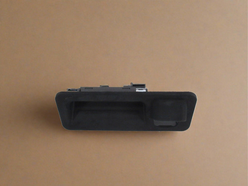 2016-2019 Kia Sportage Tail Gate Handle Trim Camera Garnish With Plug