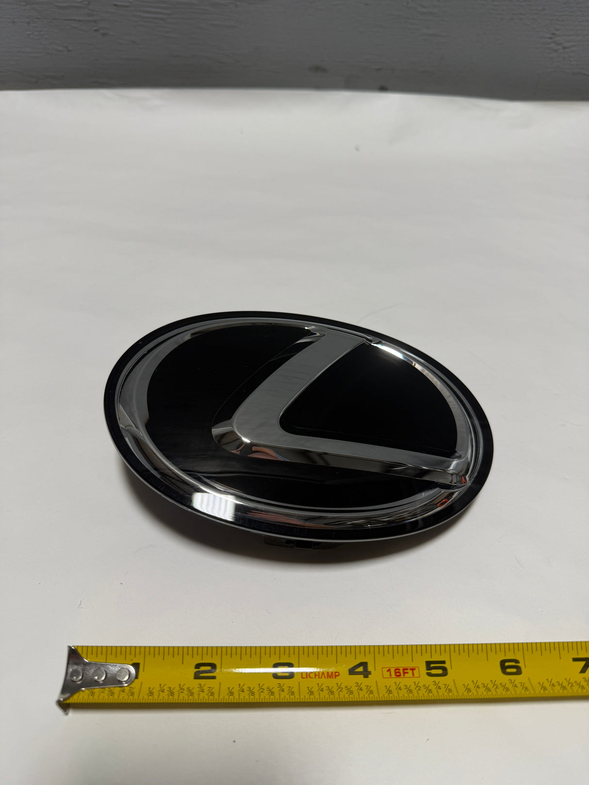 CL-1025-90975-02125-D3 2016-2019 Lexus RX350 Non Hybrid Grille Emblem W/o Radar Cruise or Pre Crash 90975-02125