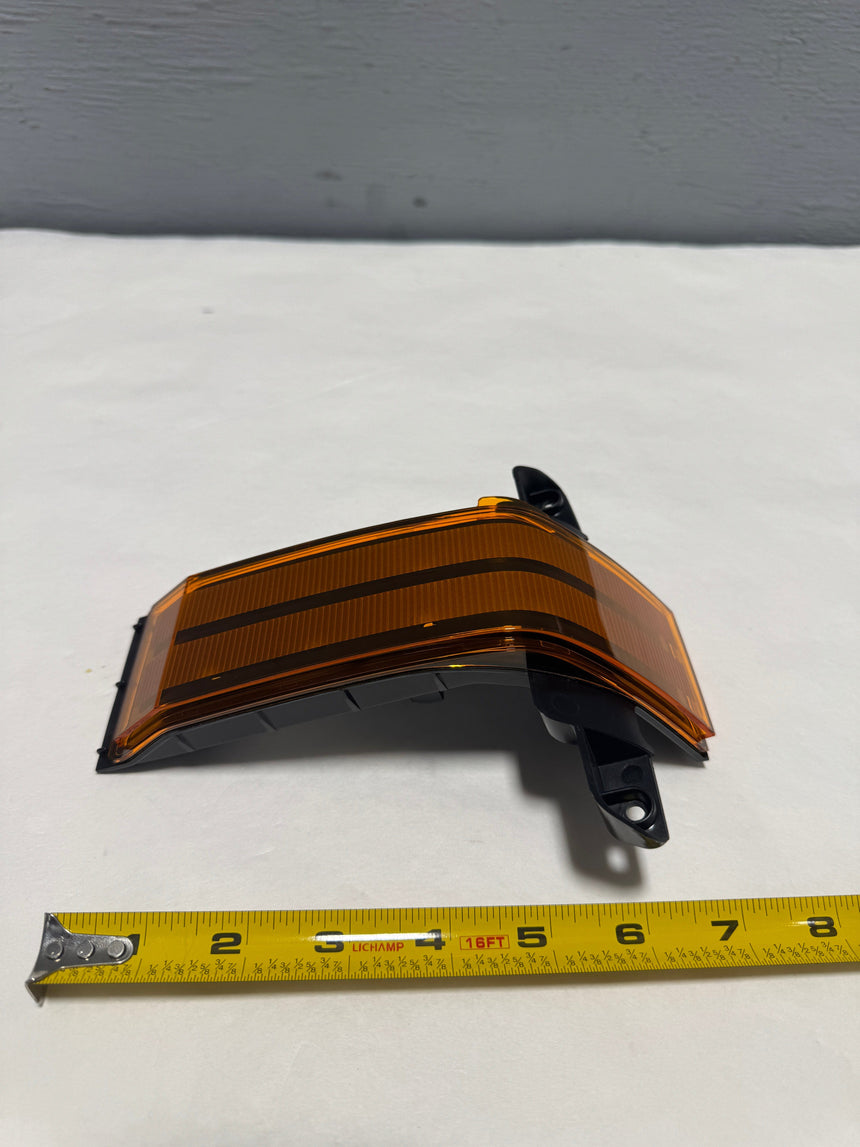 2016-2019 Silverado Sierra 2500 3500 Passenger Side Mirror Clearance Lamp OEM