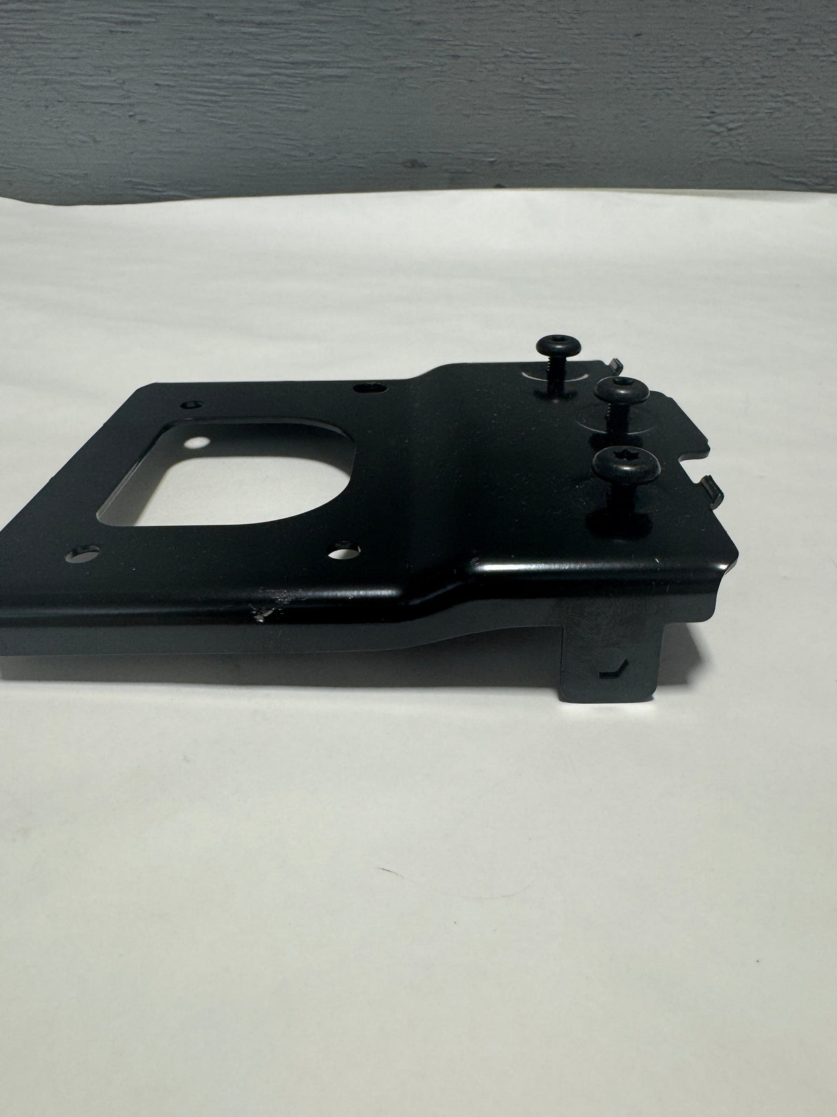 23179659 2016-2020 Cadillac Escalade Front Radar Sensor Bracket OEM