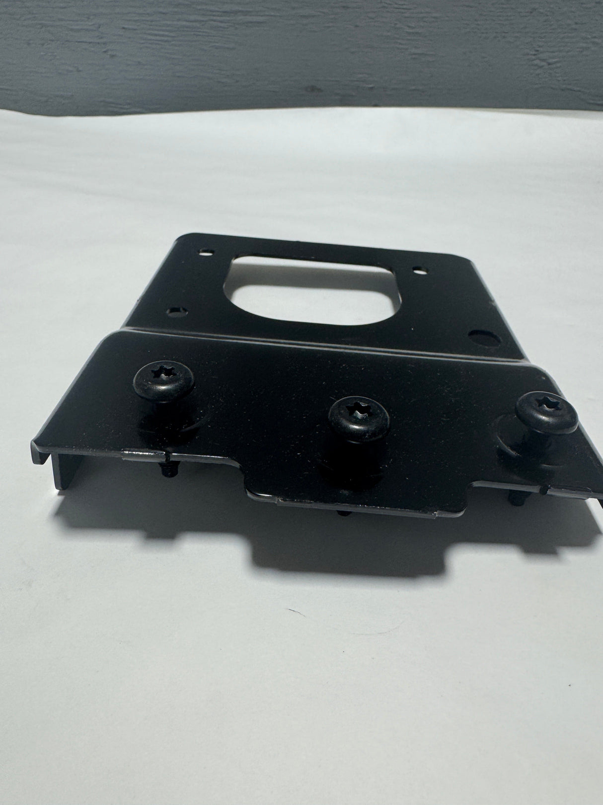 23179659 2016-2020 Cadillac Escalade Front Radar Sensor Bracket OEM