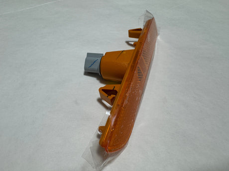 CL-0325-23169181-J3 2016-2020 Chevrolet Camaro Front Driver Side Orange Side Marker Lamp Genuine OEM