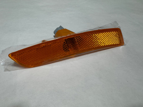 CL-0325-23169181-J3 2016-2020 Chevrolet Camaro Front Driver Side Orange Side Marker Lamp Genuine OEM