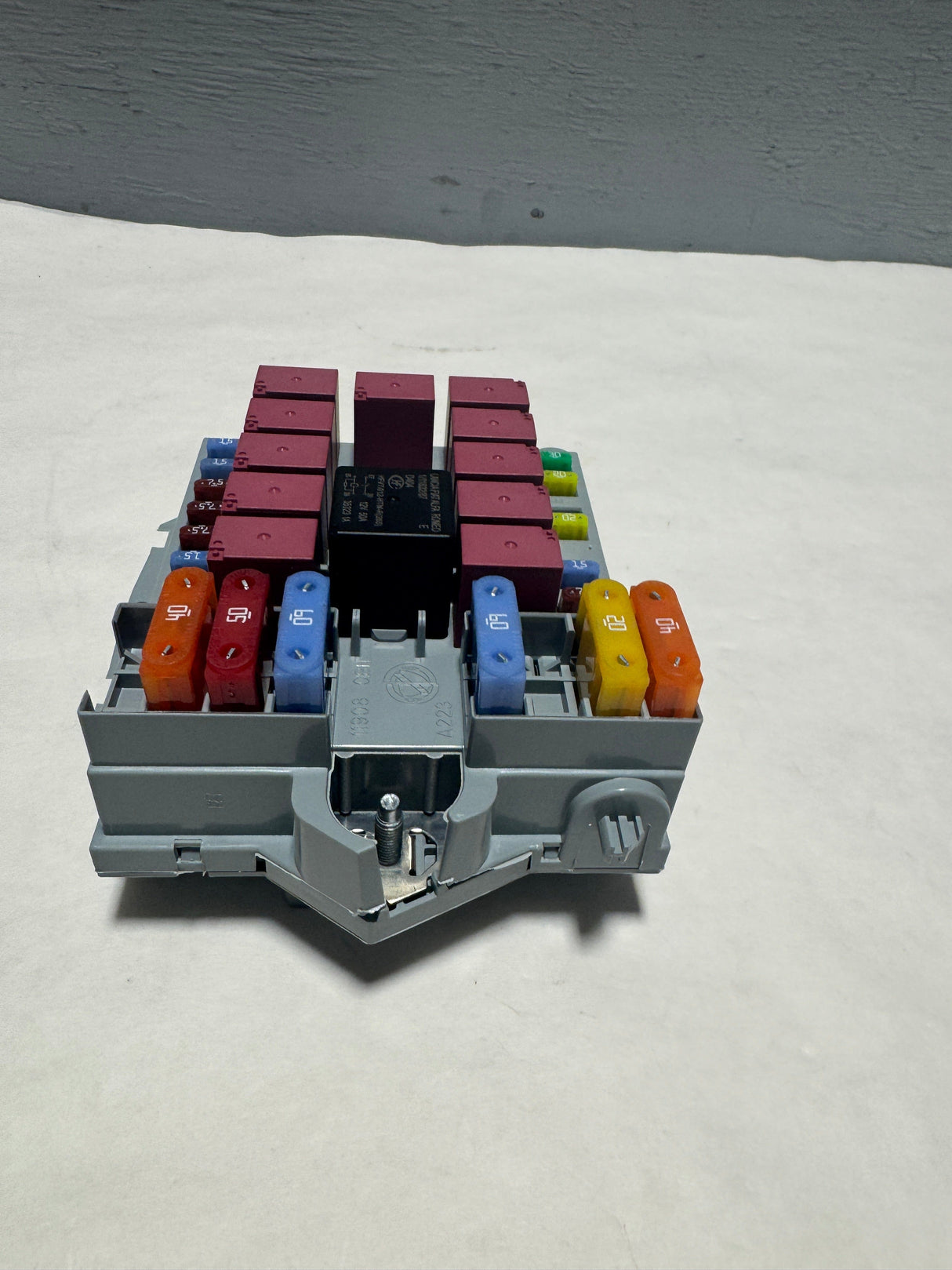 68305537AB 2016-2021 Ram Promaster 3.6 Intelligent Power Center Fuse / Relay Box OEM