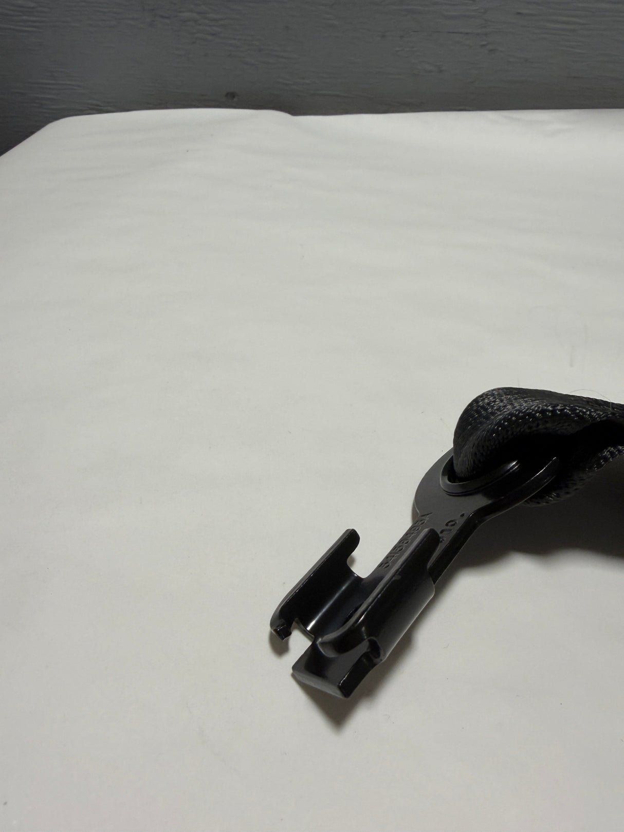 84496833 2016-2022 Chevrolet Camaro Convertible Driver Seat Belt Retractor OEM - Black