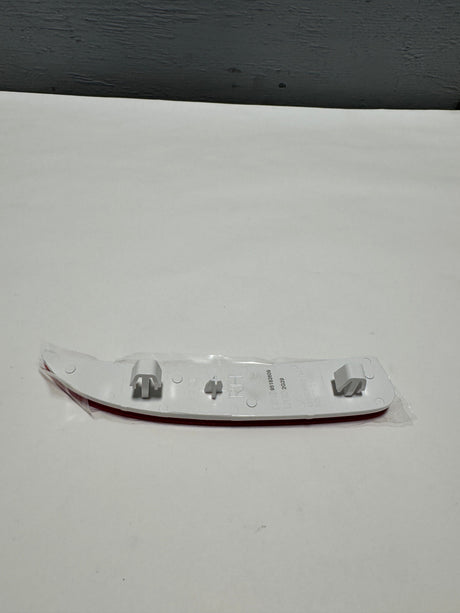 95182609 2016-2022 Chevrolet Spark Passenger Side Rear Bumper Reflector Genuine OEM