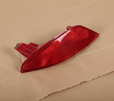 33505-T7S-A01 2016-2022 Honda HR-V OEM Passenger Side Rear Reflector