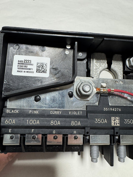 84692223 2016-2024 Chevrolet Malibu Battery Distribution Engine Fuse Breaker Block OEM New