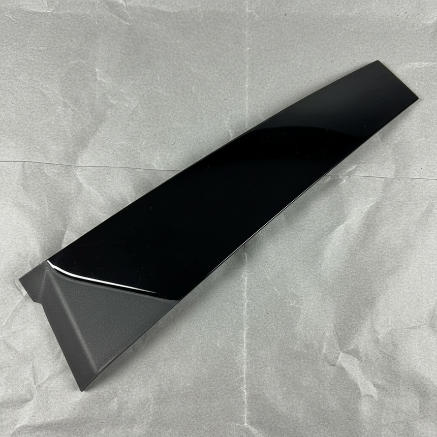 2016-2024 Chevrolet Malibu Passenger Fron Door Window Trim Pillar Applique OEM