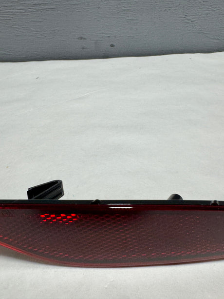 42816047 2016-2024 Chevrolet Malibu Rear Bumper Reflector Passenger Side Red OEM