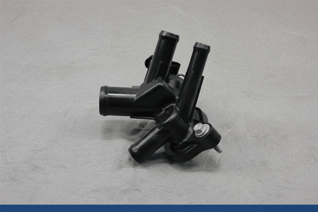 12707589 2016-2025 Chevrolet Equinox Terrain Cruze Engine Coolant Water Outlet OEM