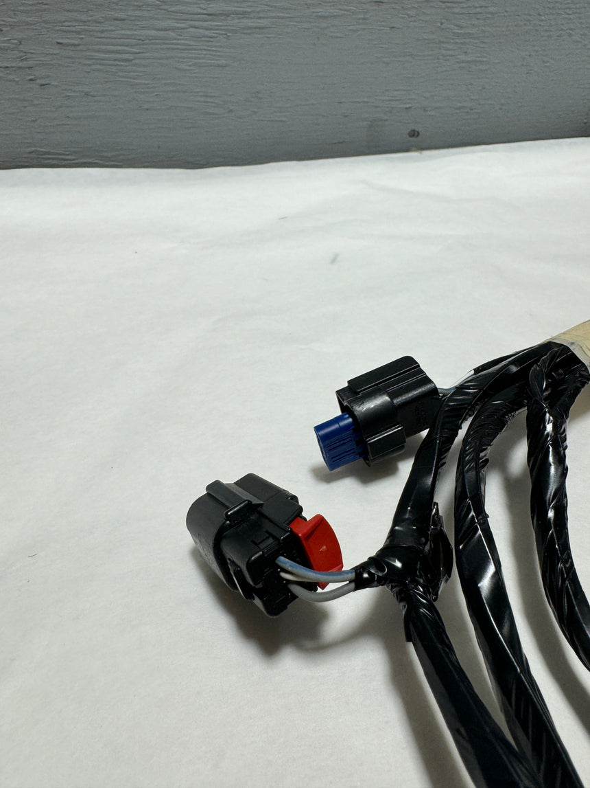 2017-2018 Jeep Grand Cherokee Front Bumper Wiring For Park Assist And Headlight Washers