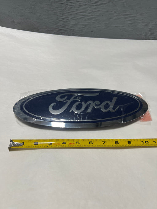 CL-0923-HC3Z-9942528-B-H13 2017-2019 Ford F-250 F-350 XL Tailgate Emblem. Name Plate - 12"