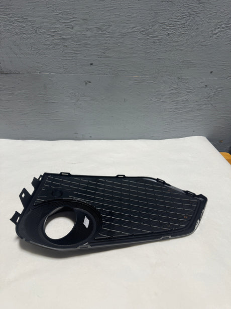 71108-TGH-K00 2017-2019 Honda Civic Touring or Type-R Driver Side Fog Light Bezel Garnish Trim