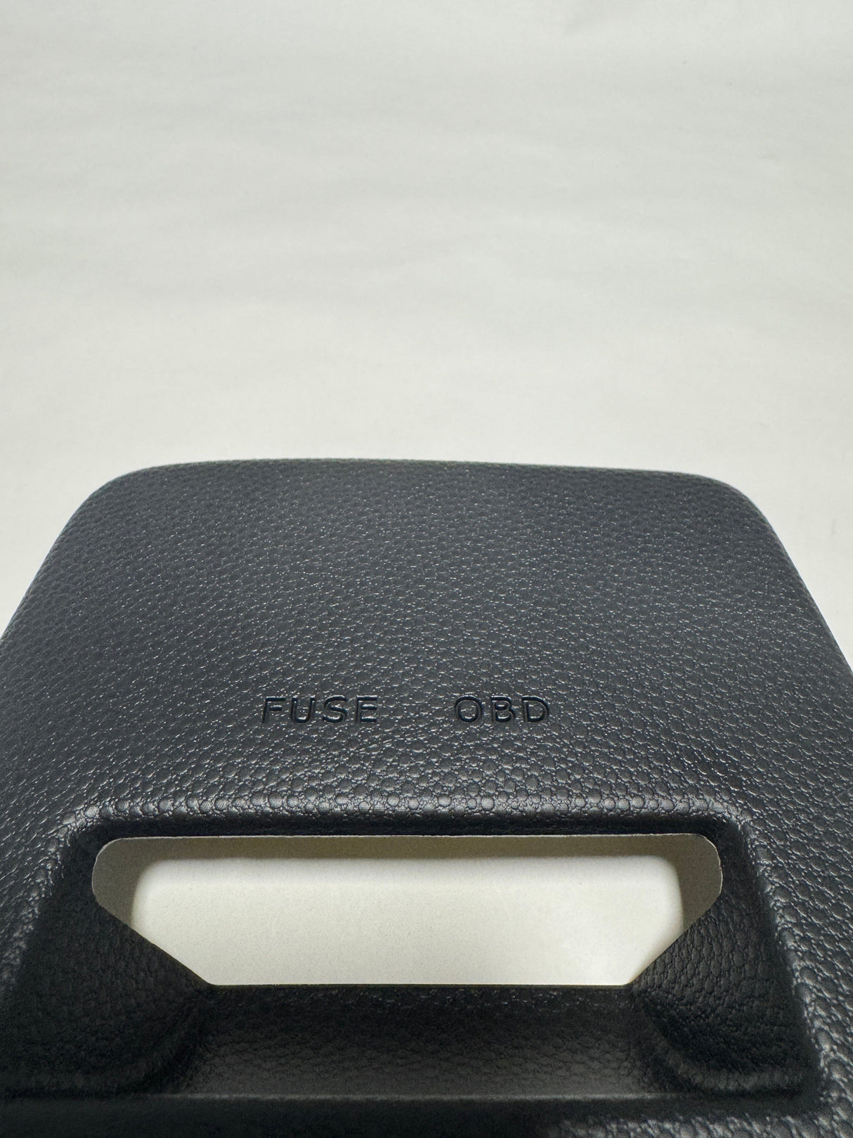 84753-B2AB0EQ 2017-2019 Kia Soul Interior Fuse Box Cover Door OEM New