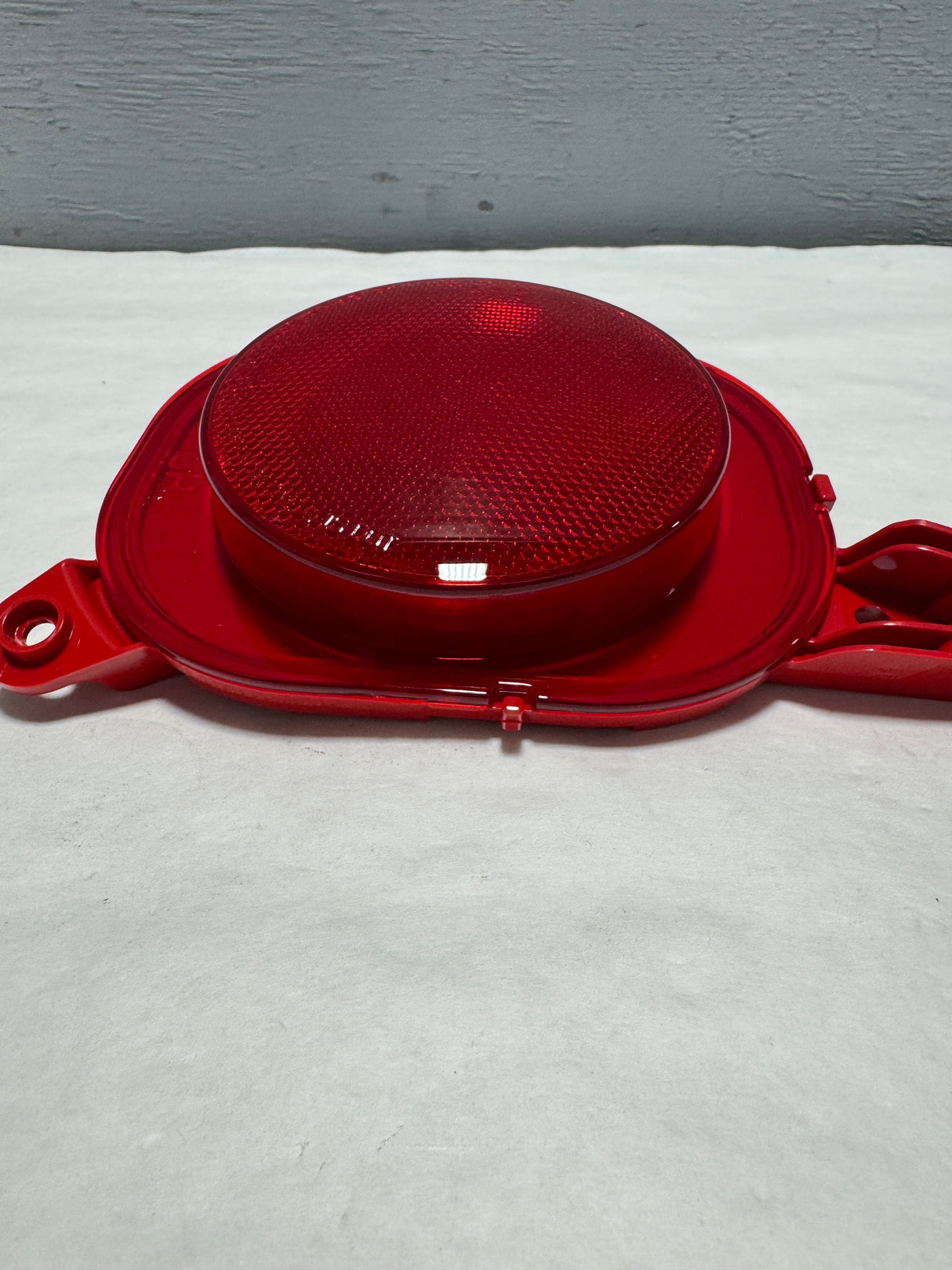 92405-B2500 2017-2019 Kia Soul Rear Driver Side Red Reflector OEM Genuine New