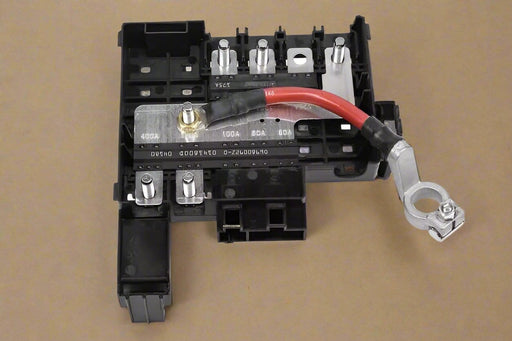 84460793 2017-2019 Silverado Sierra 2500 3500 6.6 Diesel Battery Distribution Engine Fuse Block OEM