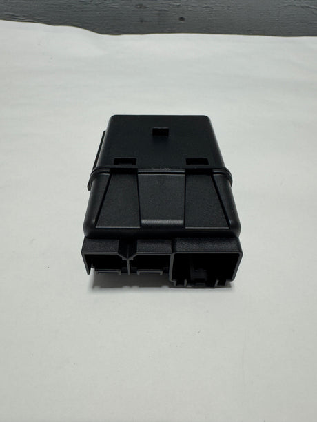 68229840AB 2017-2020 Chrysler Pacifica USB /Aux Media Hub OEM