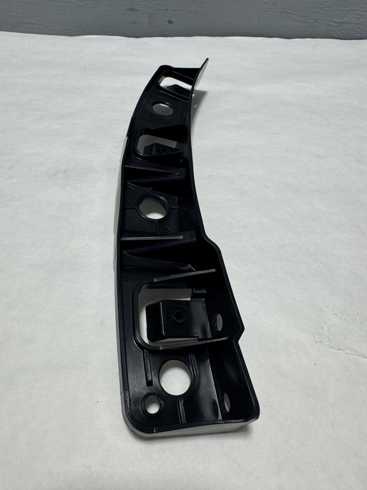 KB8A-50-153B 2017-2021 Mazda CX-5 Front Bumper Passenger Side Bracket OEM